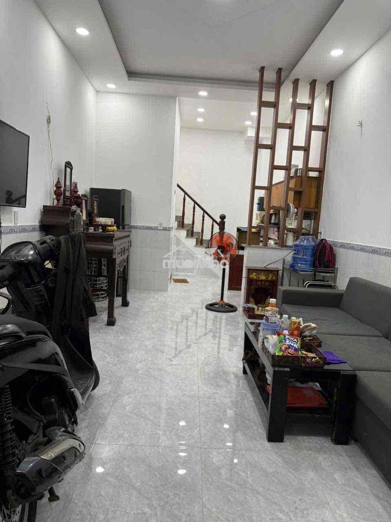 Bán gấp nhà hóc môn