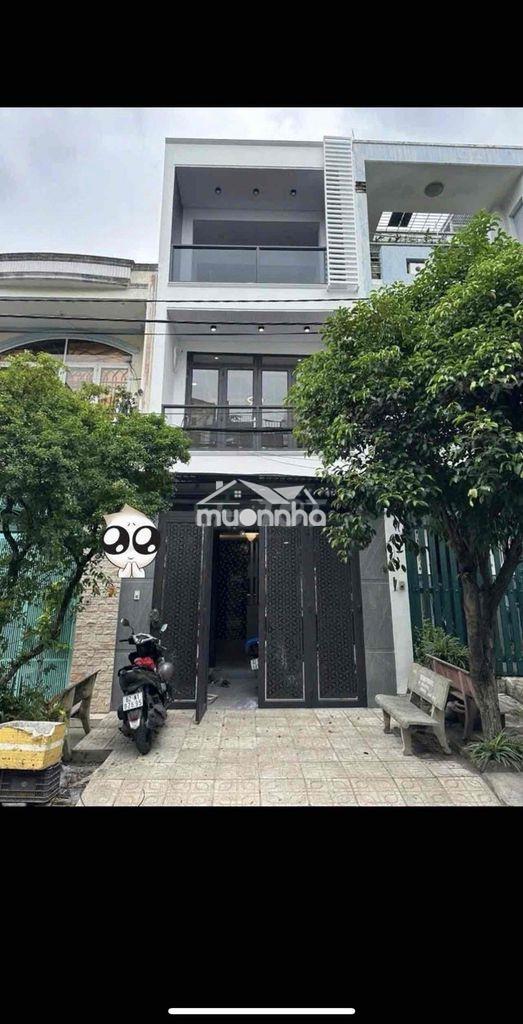 Nhà bán 2 lầu kdc ( 4m x 17m ) đường ô tô đậu trước nhà