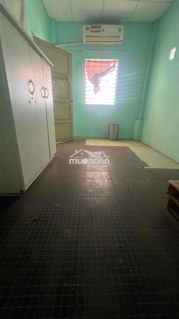 Nhà chính chủ p9 phú nhuận -3 tầng- 2pn- giá : 2,6 tỷ - 3,4 m x 4 - 3