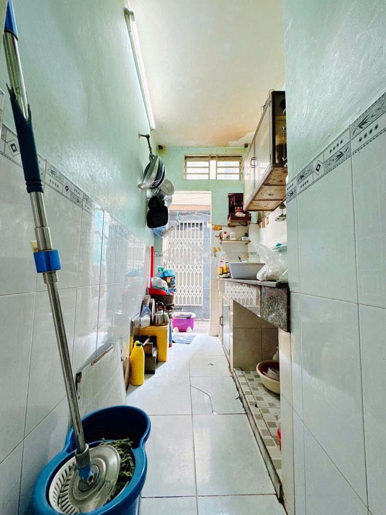 Bán nhà hẻm 3m  kết cấu 1 trệt 2 lầu mái btct đường dương bá trạc q8p1 - 2