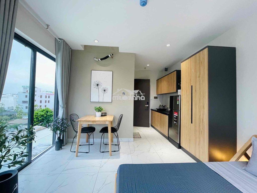 Ngắm hoàng hôn cực chill với cửa sổ lớn - 4