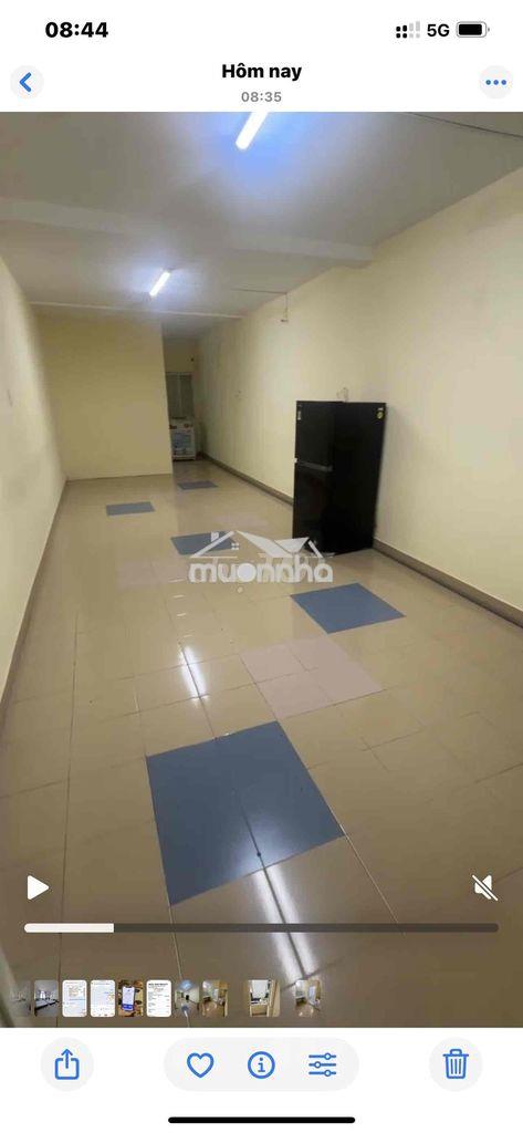 Cho thuê nguyên tầng 1 hẻm 118/40 bạch đằng,f24, bình thạnh giá 7tr - 3