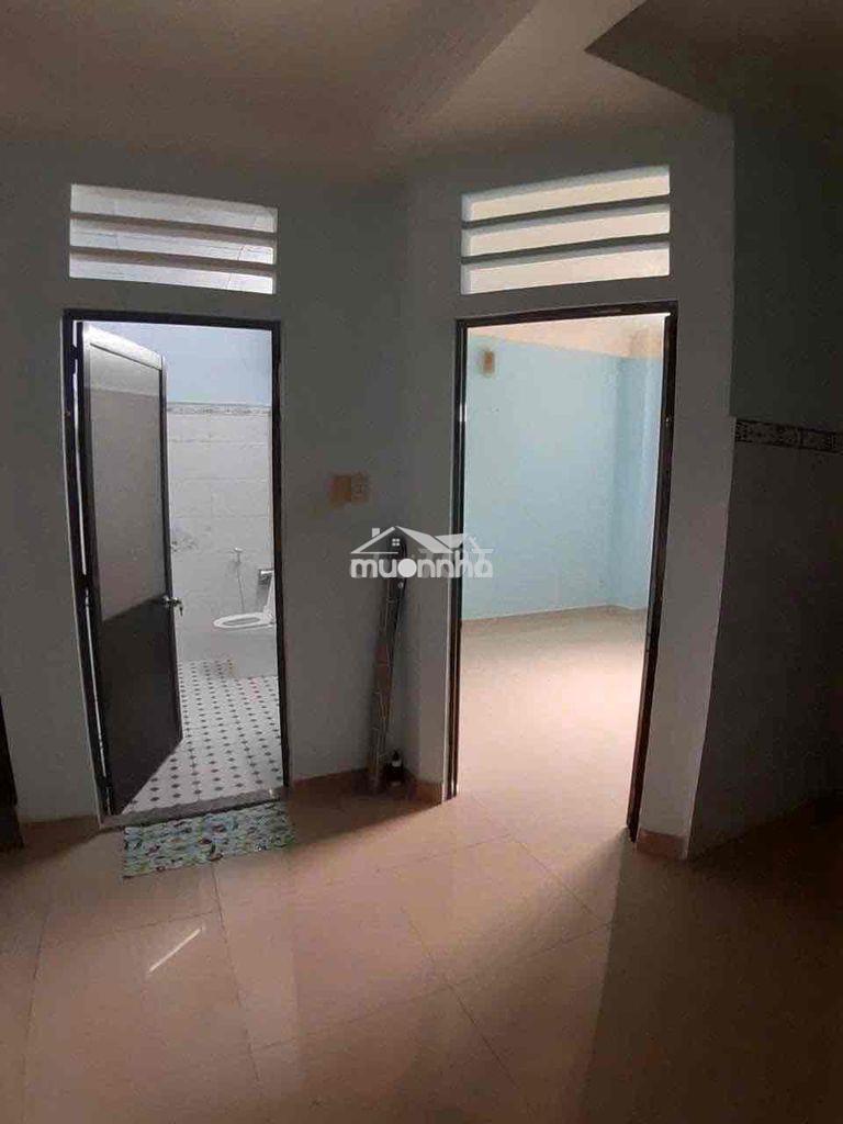 Cho thuê nhà nguyên căn 3phòng ngủ gần cầu phú xuân - 2