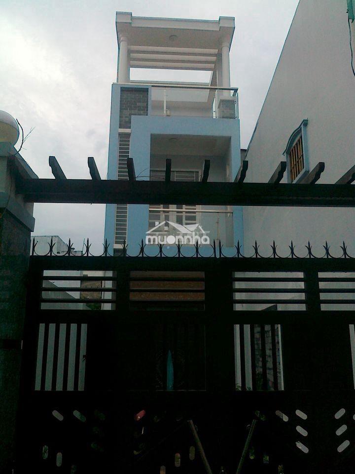 Phòng trọ full nội thất, chân cầu kinh tẻ