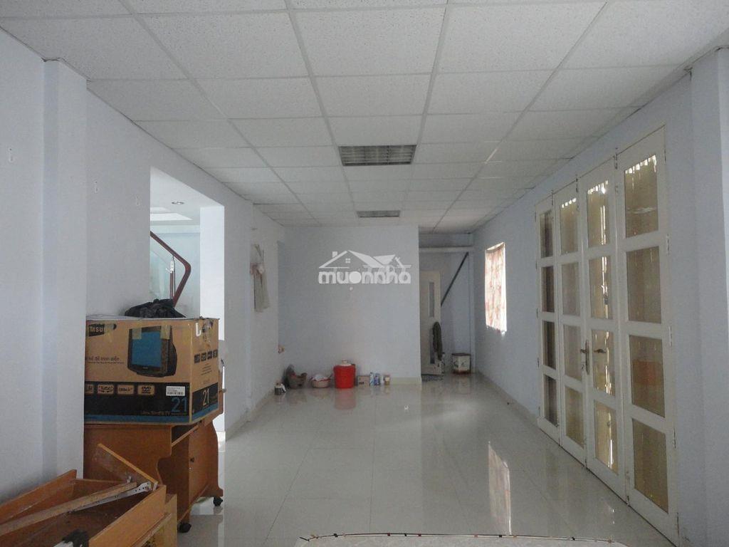 Căn góc trệt chung cư – 172,8 m² – nhà mới sửa đẹp - 2