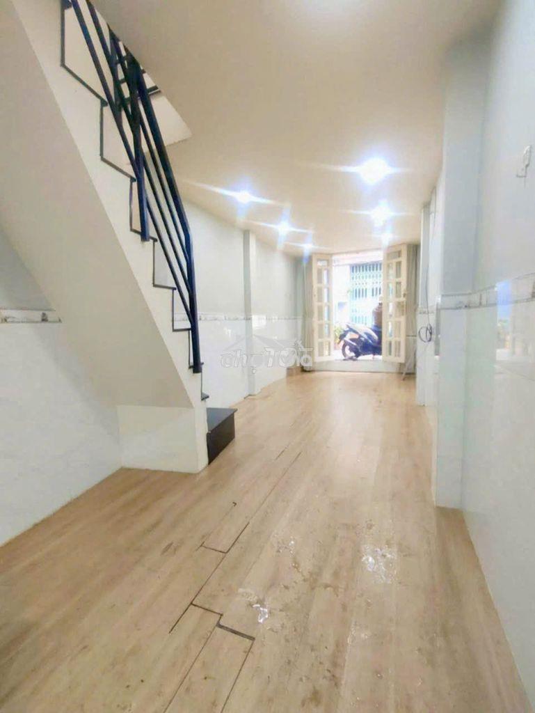 Bán nhà 2 tầng gần đường vĩnh khánh - 4
