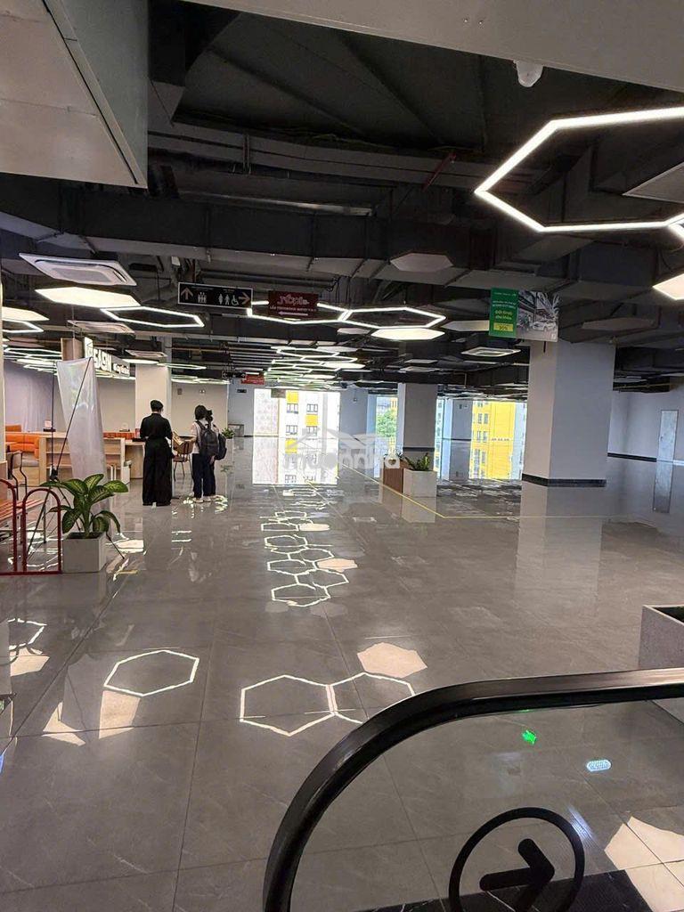 Cho thuê mặt bằng tttm bcons city gần làng đại học