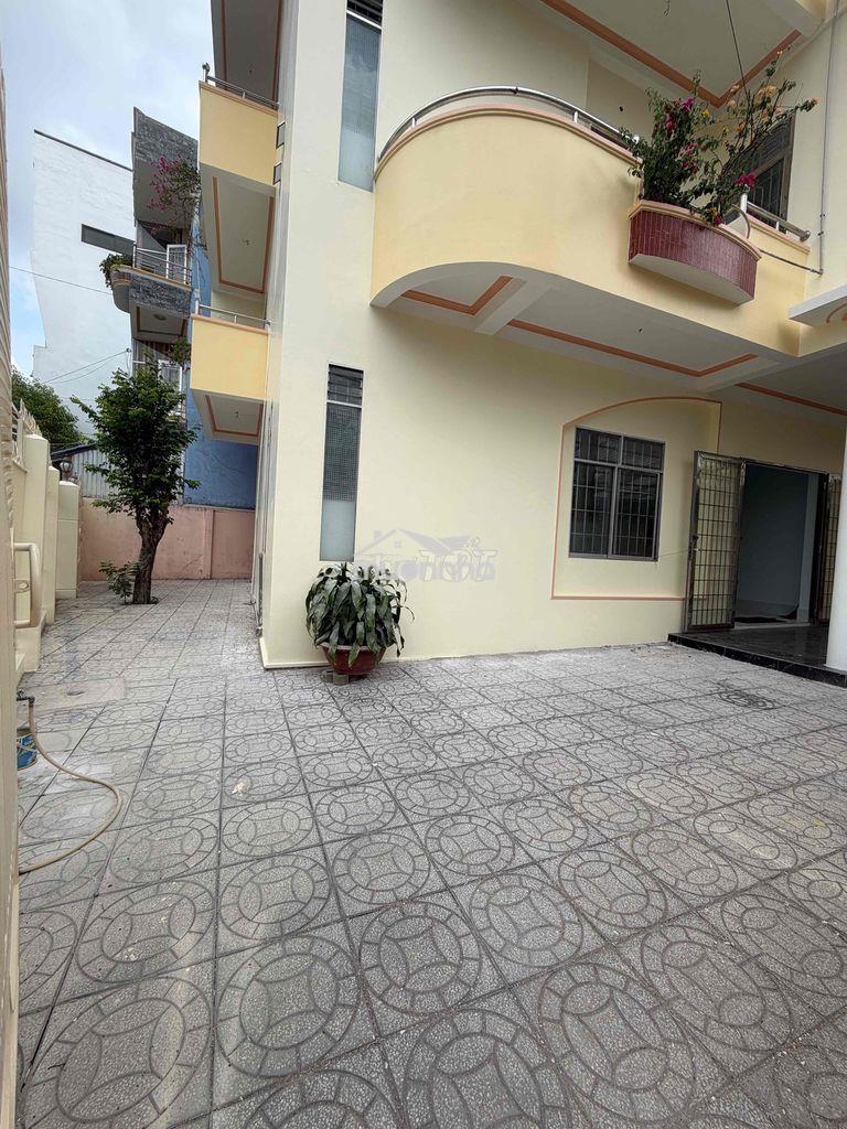 Biệt thự 600m2 kdc số 9 đường 30/4 - 3
