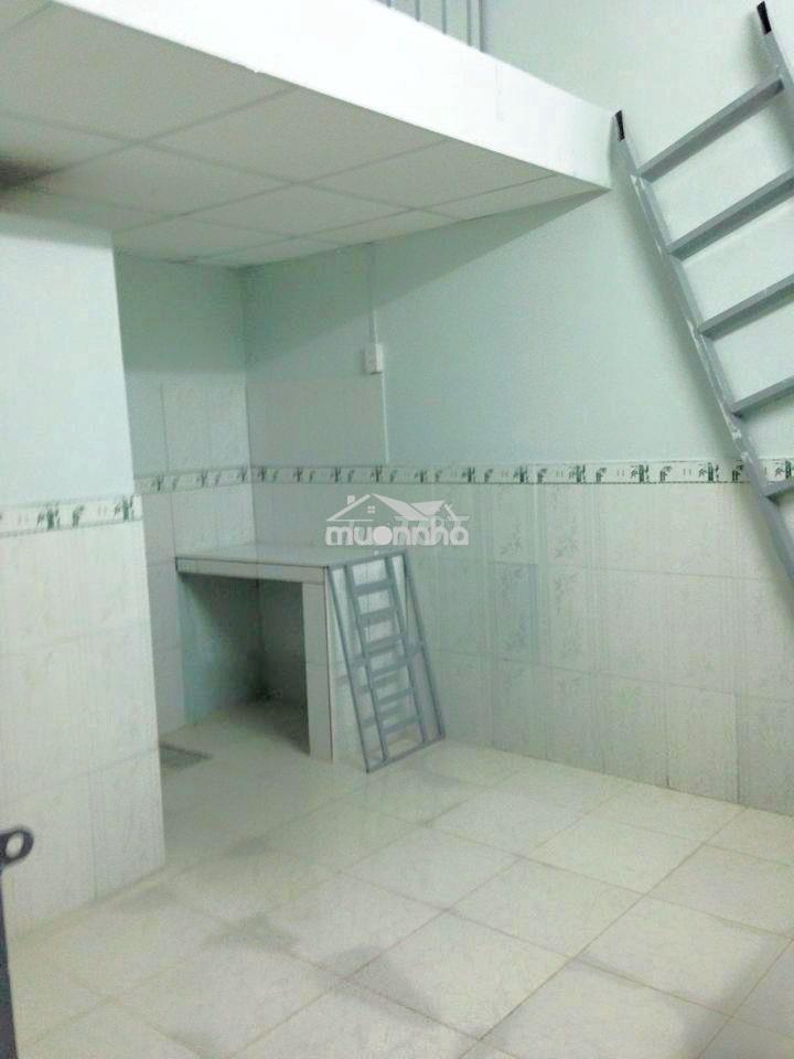 Phòng đẹp 2.6tr – trệt + gác cao – không phí dv,  xe  – vào ở ngay - 2