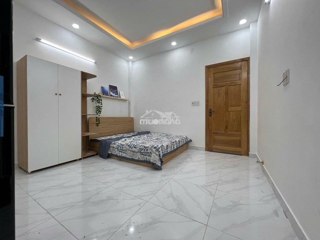 Phòng studio 𝐬𝐚́𝐭 𝐛𝐞̂𝐧 𝐀𝐞𝐨𝐧 𝐓𝐚̂𝐧 𝐏𝐡𝐮́, đại học 𝐂𝐨̂𝐧𝐠 𝐓𝐡𝐮̛𝐨̛𝐧𝐠 - 3