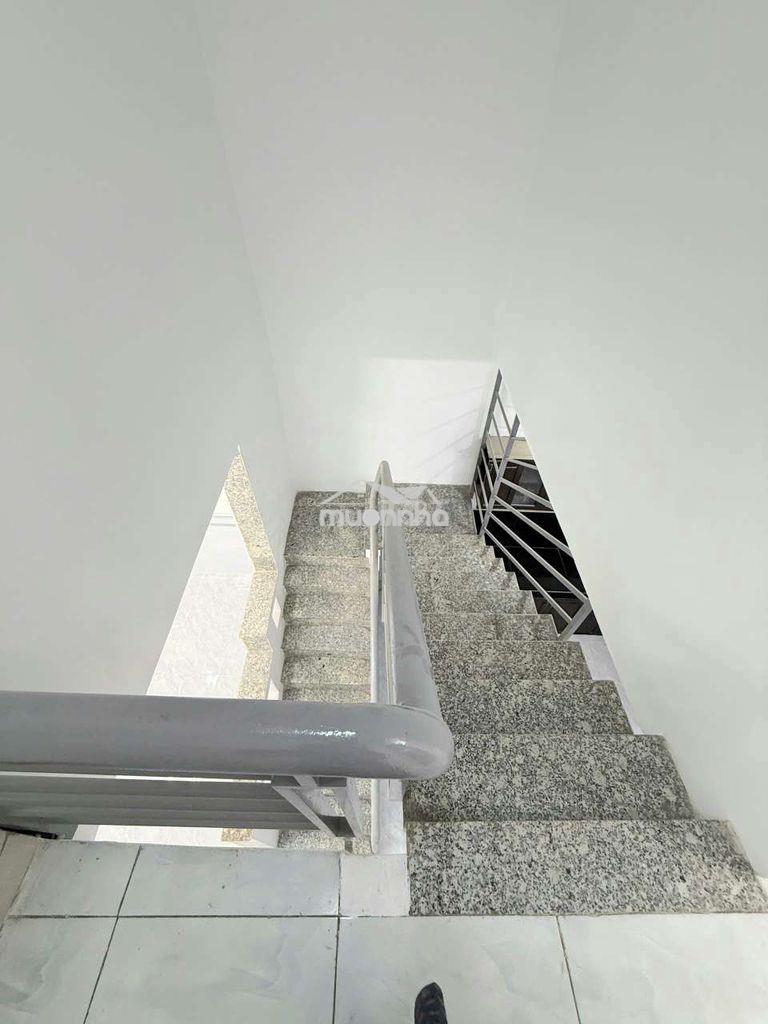 Nhà bán hsx dt: 4m*15m 1 lầu 3pn 2w đường 5m thông - 3