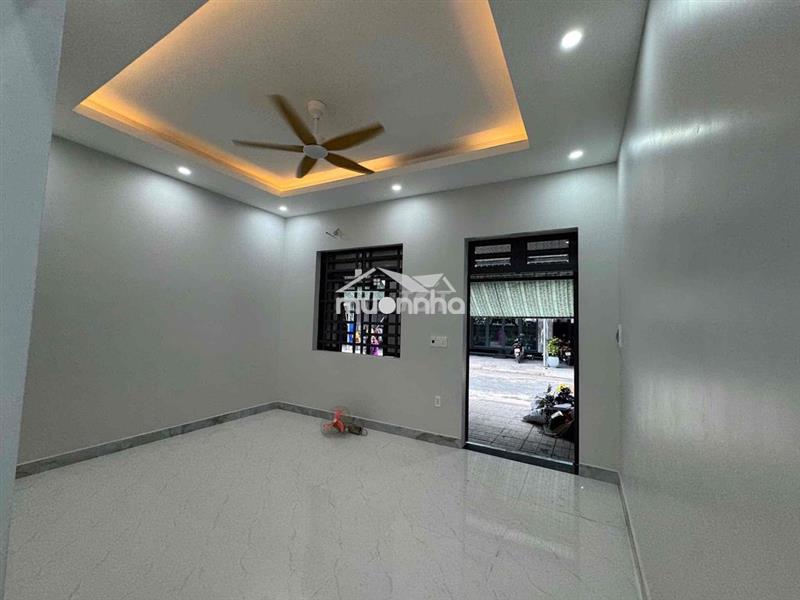 Cho thuê nhà mới riêng nguyên căn trệt lầu 3 p ngủ giá 8tr/th