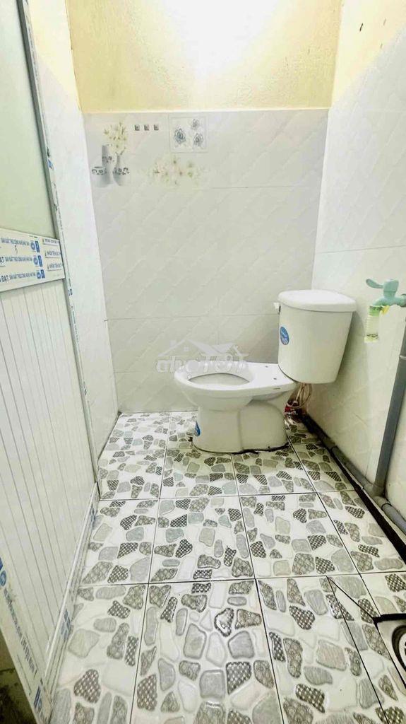 Phòng trọ phạm hùng có gác - 2tr3/tháng, giờ giấc tự do - 4