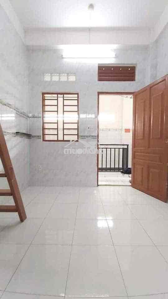 Cho thuê phòng có gác giá siêu rẻ ngay luỹ bán bích thoại ngọc hầu - 3