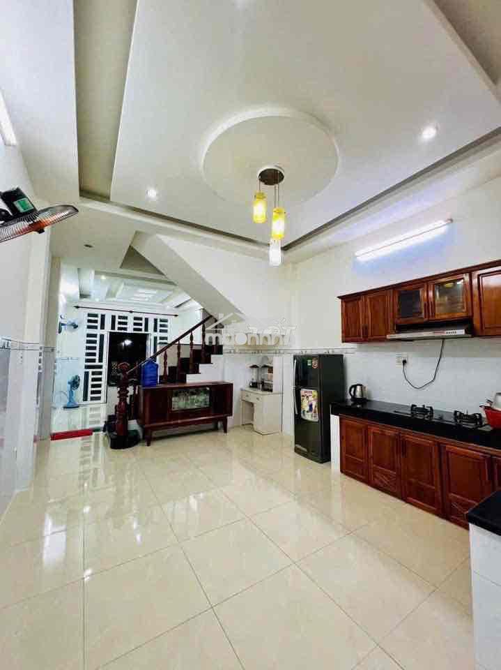 Cho thuê nhà thạnh xuân 25 dt 4,5x14m 2 phòng ngủ 2wc - 2