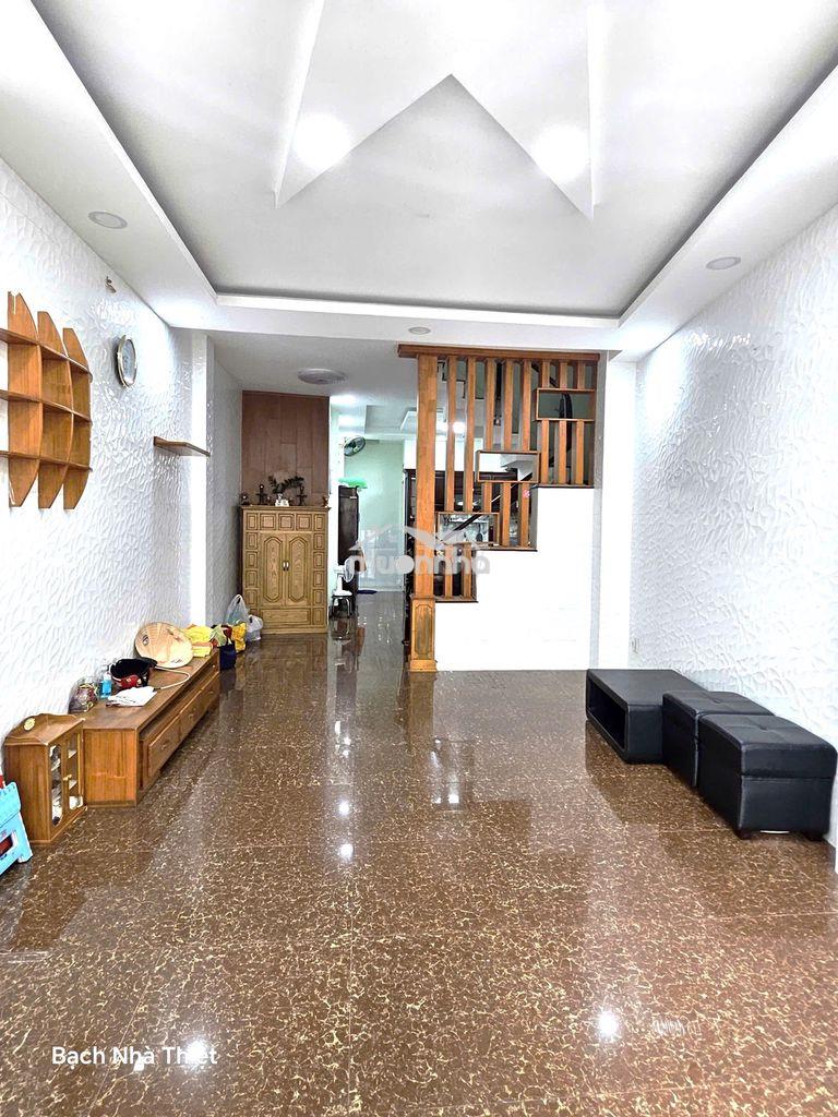 Mua bán nhà quận 4, 78m2 đất, hẻm rộng, xe hơi đậu sát nhà, 3 tầng ! - 3