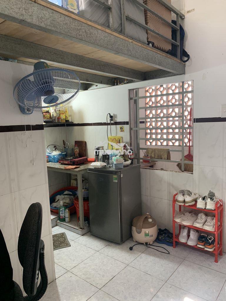 Chính chủ cho thuê 1 phòng gác xép giá 2 tr ở ngã tư an sương - 3