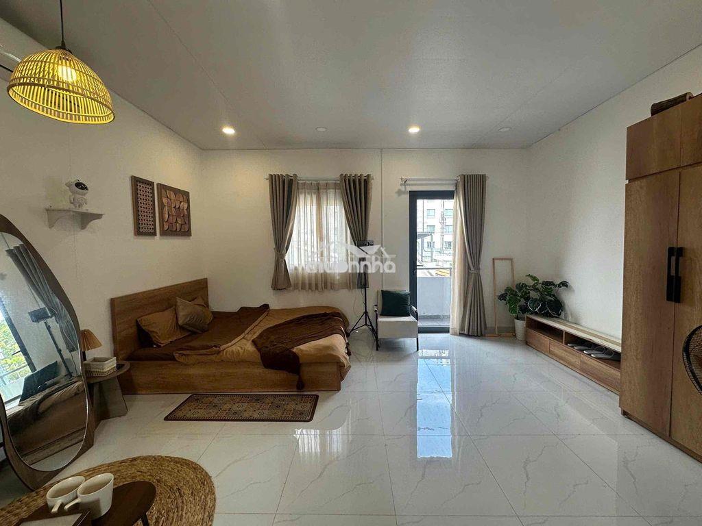 Studio 35m2 ban công ngay etown cộng hoà - 2