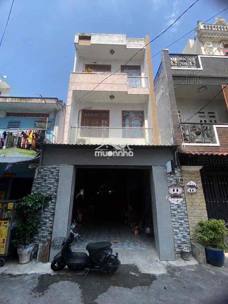4,2x13, nhà đúc 3 tấm, hẻm 7m đường hương lộ 2. giáp hoà bình
