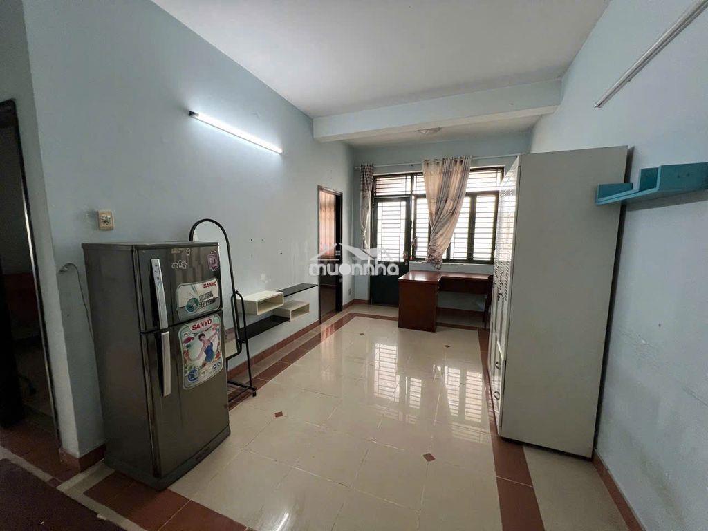 Cho thuê căn hộ cc 312 lạc long quân - 2
