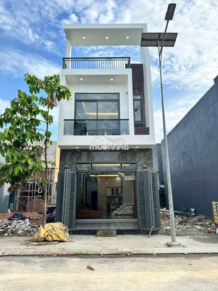 Nhà 2 tầng giá mềm, chỉ cần 520 triệu trả trước nhận nhà ở ngay.