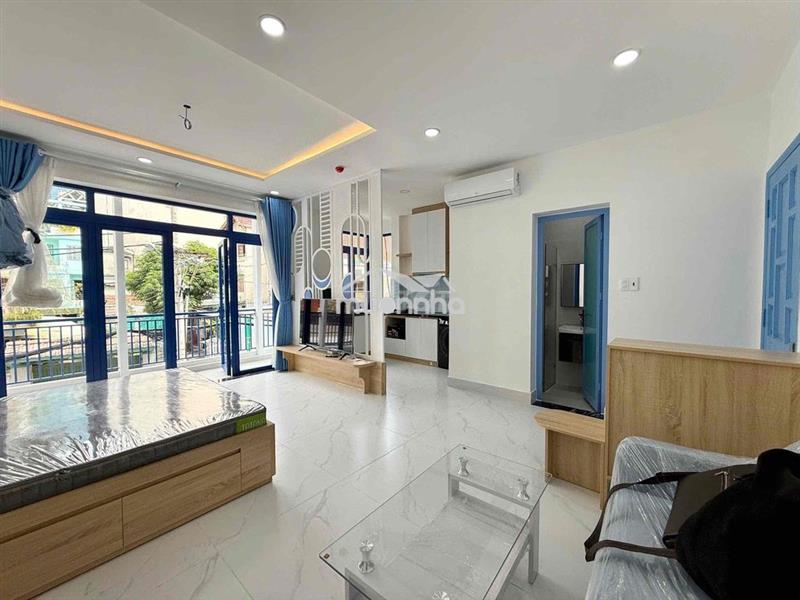 1pn ban công trần hưng đạo quận 1, ngay trung tâm, nội thất cao cấp