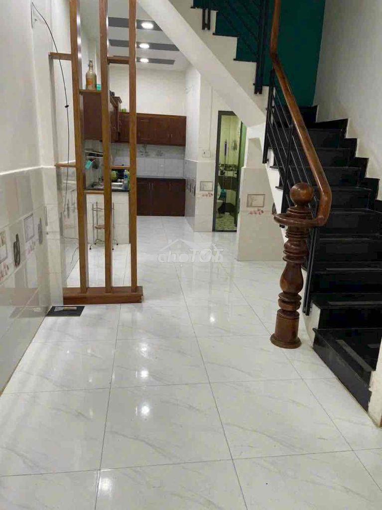 Nhà nguyên căn 2pn 2wc đường số 9 p9 - 2