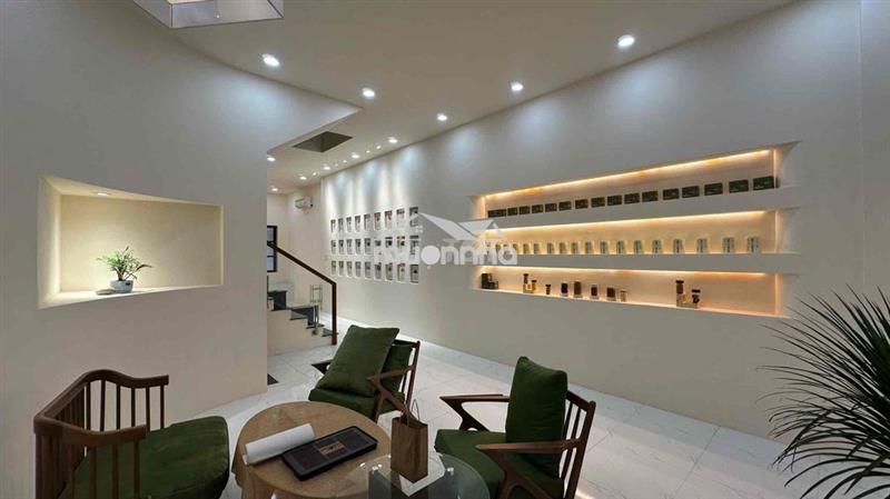 ★🐳 Nhà có thang máy + máy lạnh kdc cityland park hills