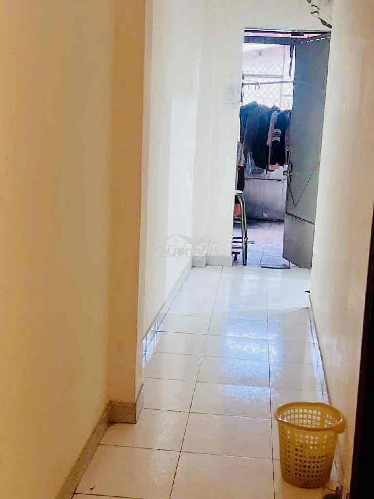 Nhà 63m2 có phòng dưới trệt, đầu cầu nguyễn văn cừ p1 q8, shr 5 tỷ - 2