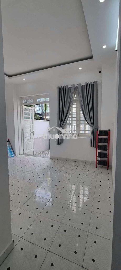 Nhà đối diện đhspkt đường võ văn ngân, dt rộng 3pn 3wc ở+dạy học, vp - 3