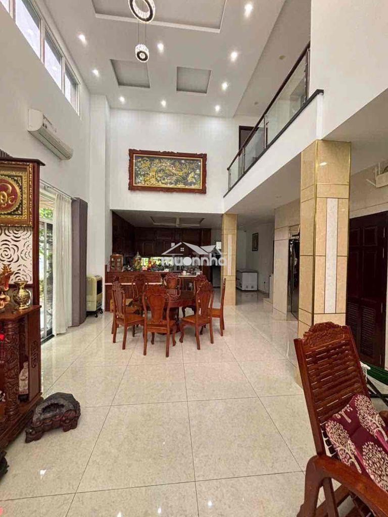 Cần bán nhà ở khu biệt thự cao cấp viila part phường phú hữu quận 9, h - 2