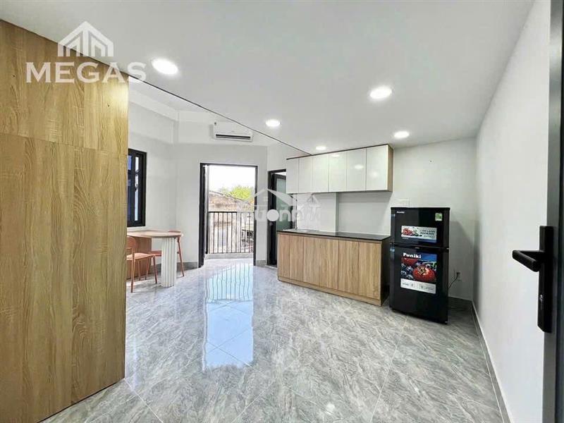 Căn hộ full nội thất -ban công ngay vườn lài - đh ntt - đh vlu