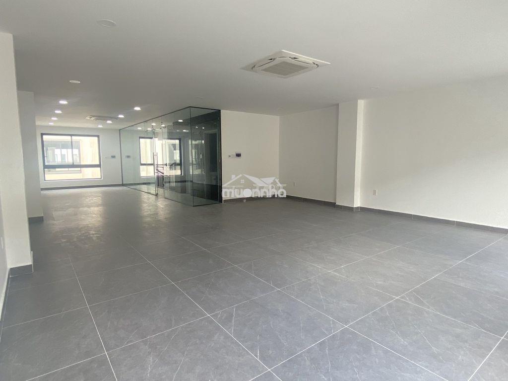 Văn phòng kdt vạn phúc city 7x20m 14tr thang máy, máy lạnh, vách kính - 3