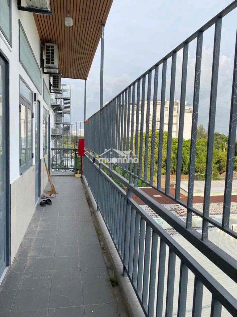 Chdv ban công có nội thất
