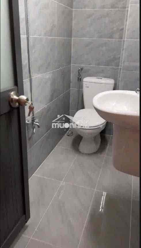 Nhà nguyên căn hẻm 10m lý thường kiệt ➢ dt: 4x25 trệt  lửng ➢ giá thuê - 2