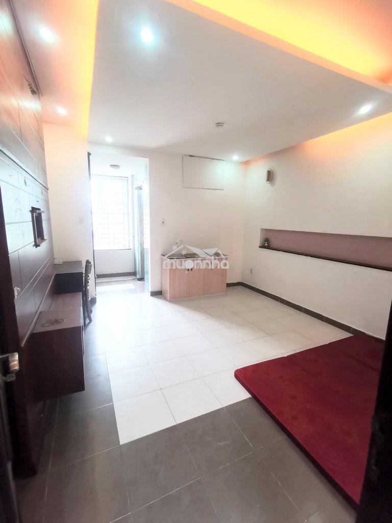 🏡 Phòng máy lạnh, tủ lạnh,cách đh công thương & aeon mall chỉ 800m