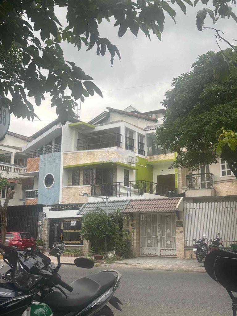 Tìm nhà làm chdv khu vực quận 12