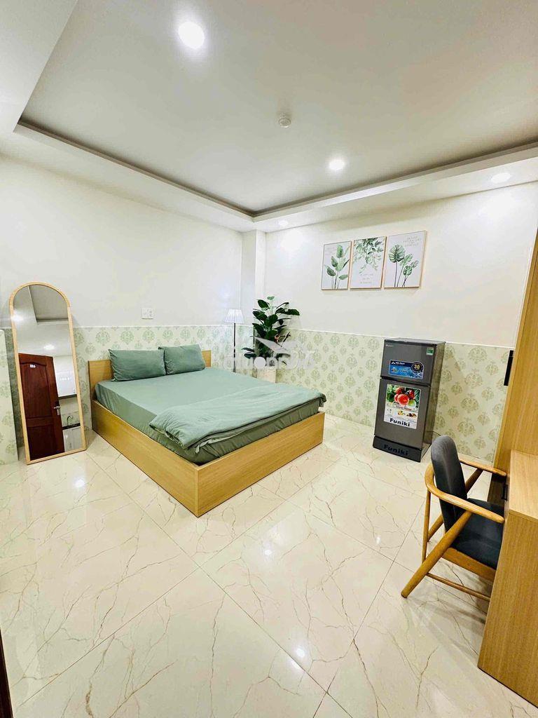 Căn hộ full nội thất xịn xò ngay nút giao tân sơn - nhận xe điện