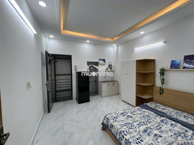 Phòng studio 𝐬𝐚́𝐭 𝐛𝐞̂𝐧 𝐀𝐞𝐨𝐧 𝐓𝐚̂𝐧 𝐏𝐡𝐮́, đại học 𝐂𝐨̂𝐧𝐠 𝐓𝐡𝐮̛𝐨̛𝐧𝐠