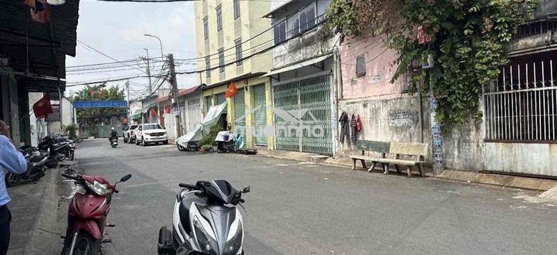 Nhà nhỏ hẻm xe hơi.thới tam thôn. giáp q12.