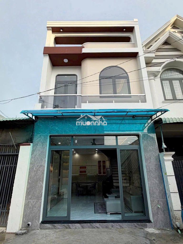 Bán nhà trệt lầu giá rẻ gần ngã tư bình chuẩn - thuận an