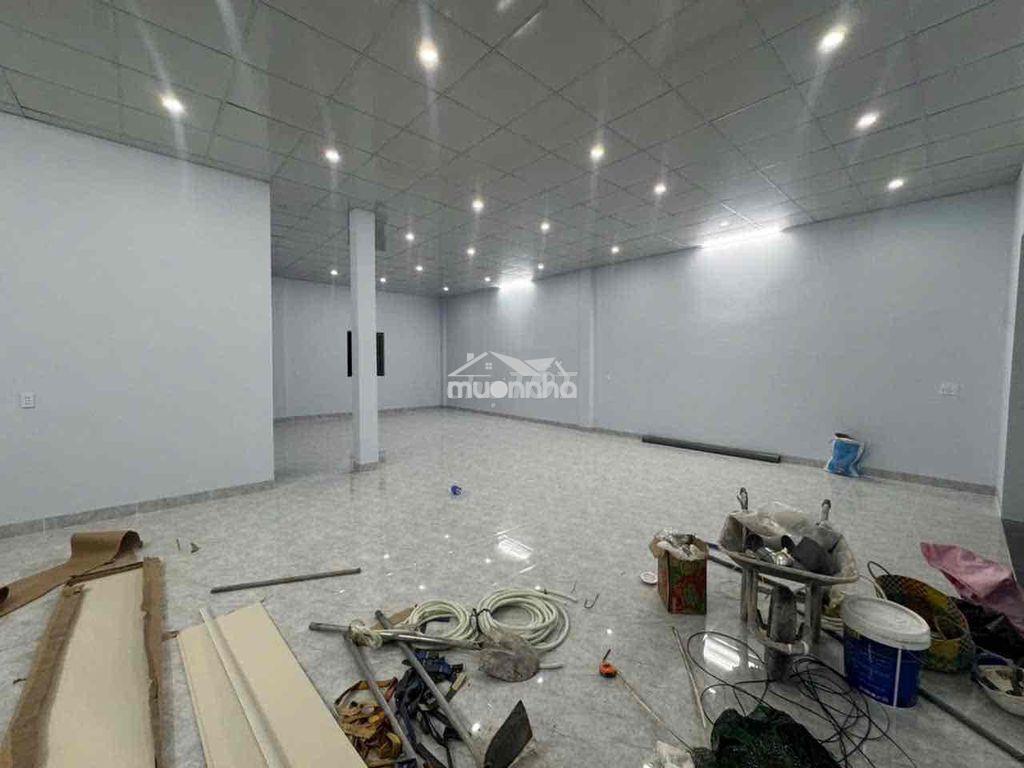 Cho thuê nhà 10x30 đường bùi ngọc thu ( gần chợ bưng cầu) - 3
