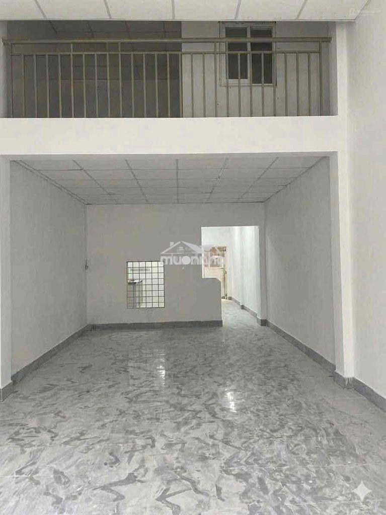 Nhà khu trịnh đình trọng 4x14m đúc lửng 8tr