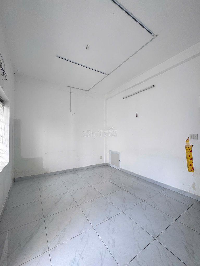 Cho thuê nhà hẻm xe hơi - phan đăng lưu - 5x14m - 2 lầu - 4