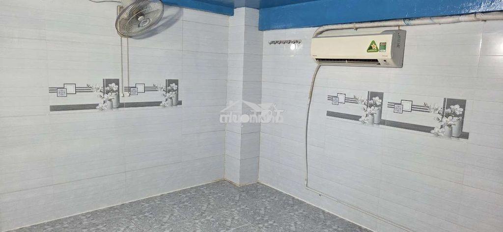 Phòng trọ quận 5 mới - 2