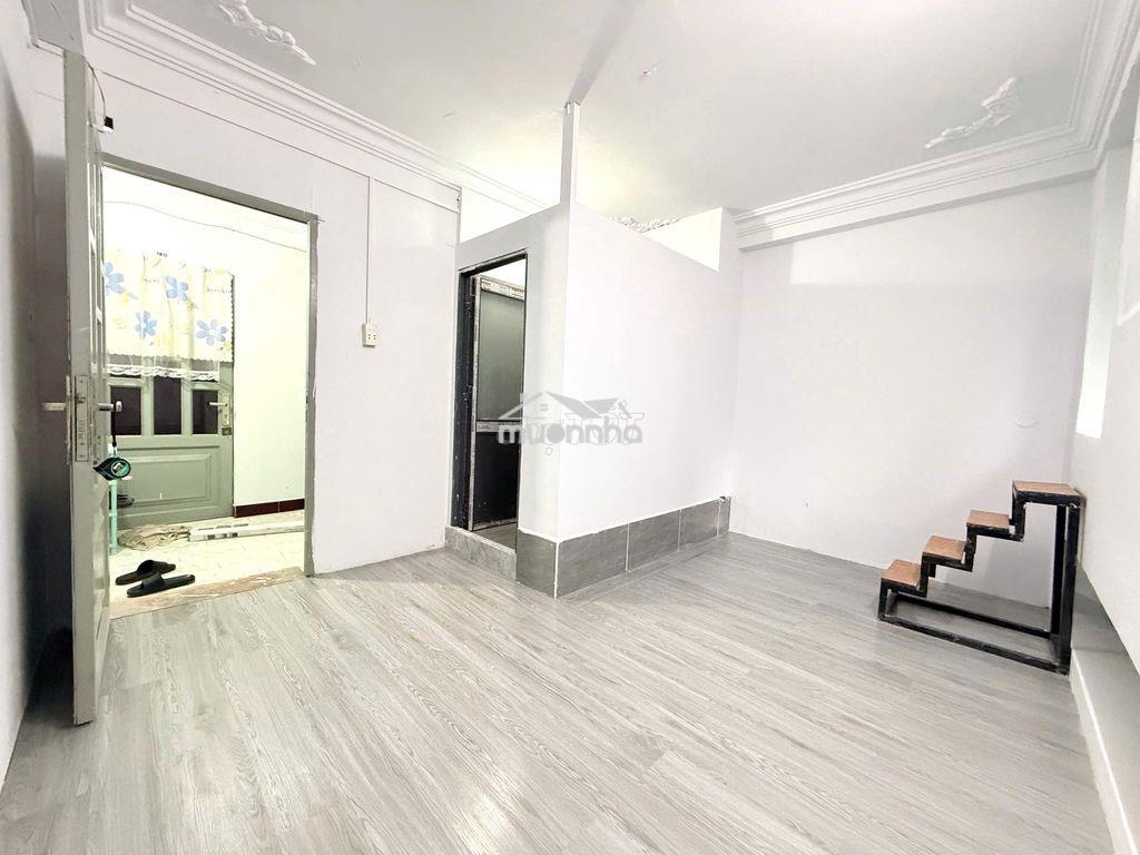 Sẵn phòng ban công giá rẻ - 2
