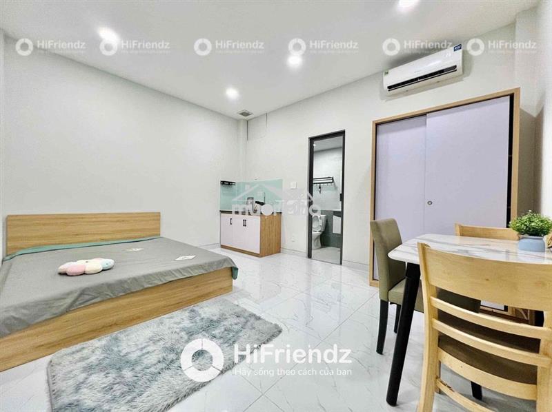 Cho thuê studio full nội thất cao cấp ngay gần ngã tư bốn xã