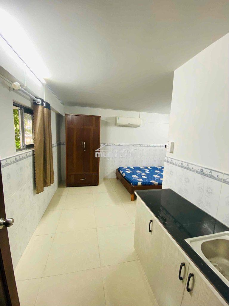 Phòng trọ giá rẻ chỉ 3tr4 full nt có cửa sổ - đối diện bx q8