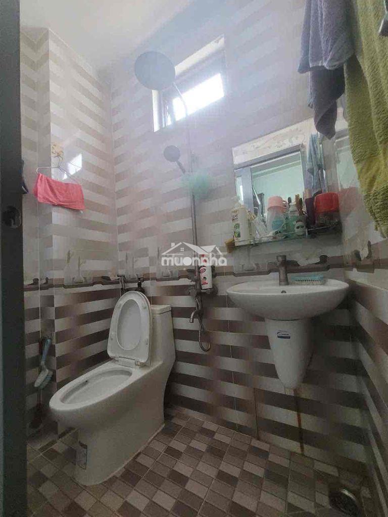 Nhà nguyên căn xóm chiếu - 4