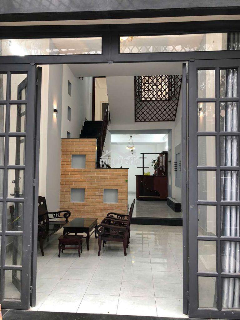 Cho thuê nhà nguyên căn hẻm  xóm chiếu, quận 4 - 2